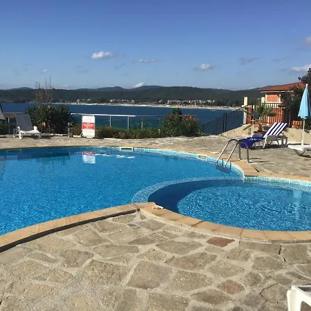 Panorama Bay Апартамент *